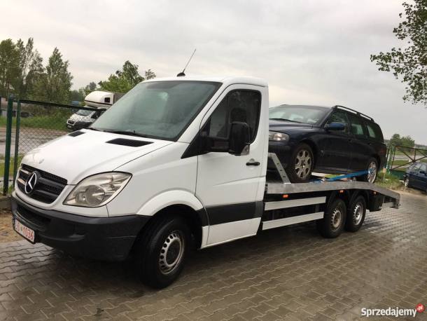 kosmetyczki oczyszczanie twarzy w Pile