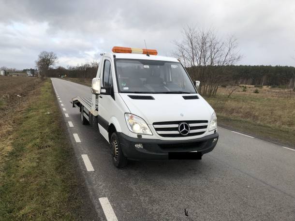 Oleśnica dla osobówki laweta